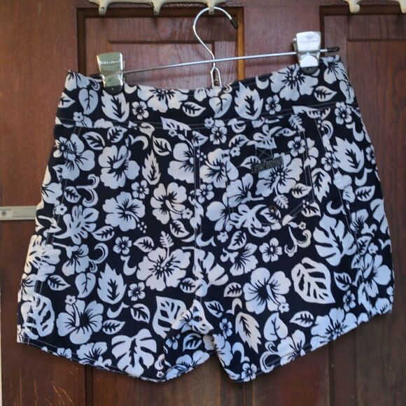 2 for $20 Sea Waves Nave Blue + White Floral Board Shorts Size 9 - Picture 3 of 6